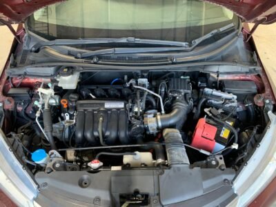 -- SOLD -- Honda Grace (City) Hybrid 2015, $15,990 + GST