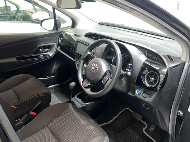 - SOLD - Toyota Vitz Hybrid (Yaris) 2019, Price: 18,500