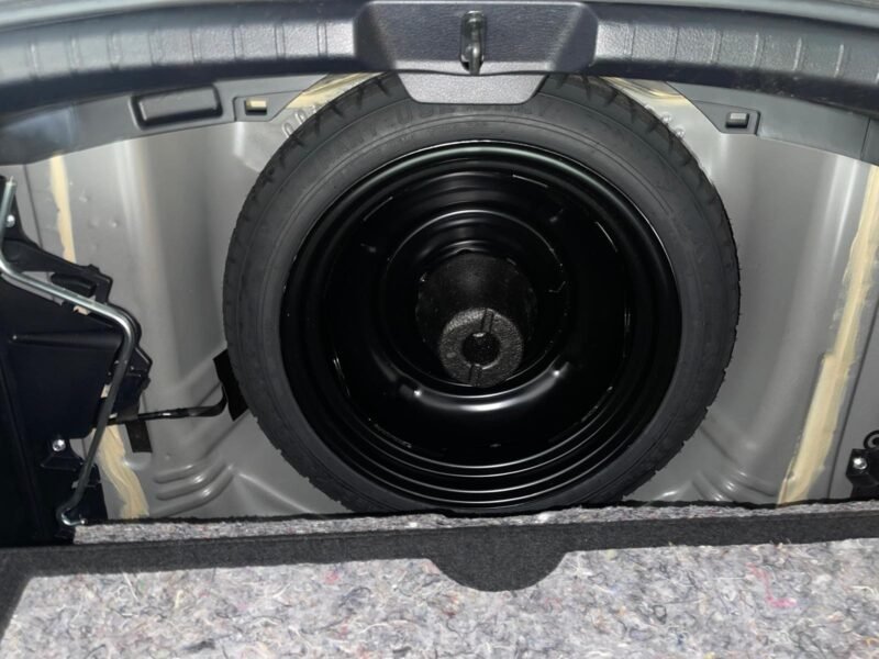 - SOLD - Toyota Vitz Hybrid (Yaris) 2019, Price: 18,500