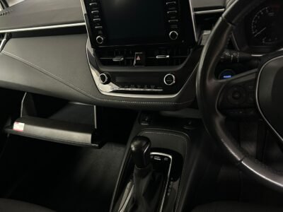 Toyota Corolla touring Hybrid, 2020, Price: $23,499