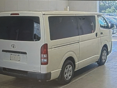 TOYOTA Hiace 2015, low 66,000 km's, Price: $26,000